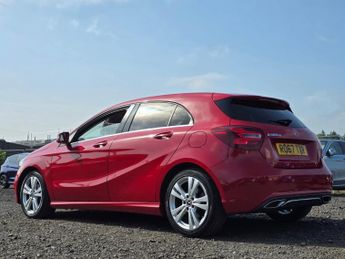 Mercedes-Benz A Class 1.5 A180d Sport (Premium) Hatchback 5dr Diesel 7G-DCT Euro 6 (s/