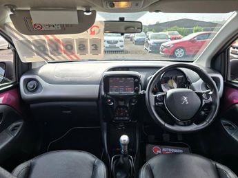 Peugeot 108 1.2 PureTech Feline Hatchback 5dr Petrol Euro 6 (82 ps)
