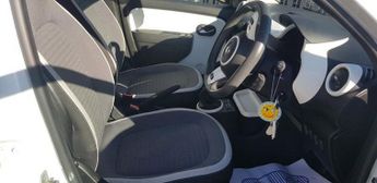 Renault Twingo 1.0 SCe Dynamique Hatchback 5dr Petrol Manual Euro 6 (s/s) (70 p
