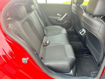 Mercedes-Benz A Class 1.5 A180d Sport Hatchback 5dr Diesel 7G-DCT Euro 6 (s/s) (116 ps