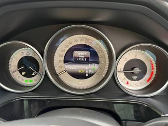 Mercedes-Benz E Class 2.1 E220 CDI AMG Sport Saloon 4dr Diesel G-Tronic+ Euro 5 (s/s) 