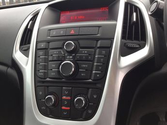 Vauxhall Astra 1.6i Excite Hatchback 5dr Petrol Manual Euro 6 (115 ps)