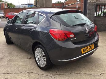 Vauxhall Astra 1.6i Excite Hatchback 5dr Petrol Manual Euro 6 (115 ps)