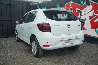 Dacia Sandero 0.9 TCe Laureate Hatchback 5dr Petrol Manual Euro 6 (s/s) (90 ps