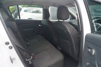 Dacia Sandero 0.9 TCe Laureate Hatchback 5dr Petrol Manual Euro 6 (s/s) (90 ps