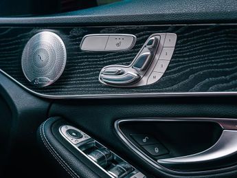 Mercedes-Benz C Class 2.1 C220d AMG Line (Premium Plus) Saloon 4dr Diesel 7G-Tronic+ E