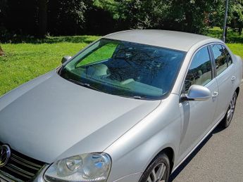 Volkswagen Jetta 1.6 TDI SE Saloon 4dr Diesel Manual Euro 5 (105 ps)