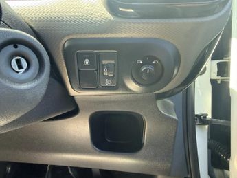 Citroen C4 Cactus 1.2 PureTech Feel Hatchback 5dr Petrol Manual Euro 6 (Euro 6) (8