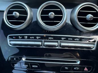 Mercedes-Benz C Class 2.1 C220 BlueTEC AMG Line Saloon 4dr Diesel G-Tronic+ Euro 6 (s/
