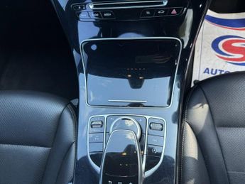 Mercedes-Benz C Class 2.1 C220 BlueTEC AMG Line Saloon 4dr Diesel G-Tronic+ Euro 6 (s/