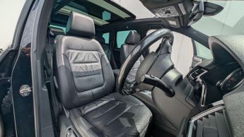 Volkswagen Touareg 3.0 TDI V6 BlueMotion Tech R-Line Tiptronic 4WD Euro 6 (s/s) 5dr