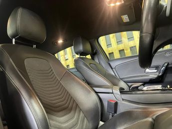Mercedes-Benz A Class 1.3 A180 SE (Executive) Hatchback 5dr Petrol 7G-DCT Euro 6 (s/s)