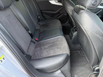 Audi A4 2.0 TDI ultra S line S Tronic Euro 6 (s/s) 4dr