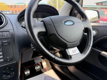 Ford Fiesta 2.0 ST 3dr