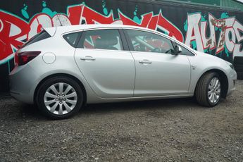 Vauxhall Astra 2.0 CDTi Elite Hatchback 5dr Diesel Auto Euro 5 (165 ps)