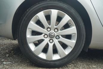 Vauxhall Astra 2.0 CDTi Elite Hatchback 5dr Diesel Auto Euro 5 (165 ps)