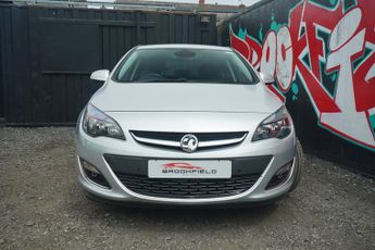 Vauxhall Astra 2.0 CDTi Elite Hatchback 5dr Diesel Auto Euro 5 (165 ps)