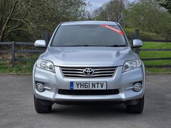 Toyota RAV4 2.2 D-CAT SR SUV 5dr Diesel Auto 4WD Euro 5 (150 ps)