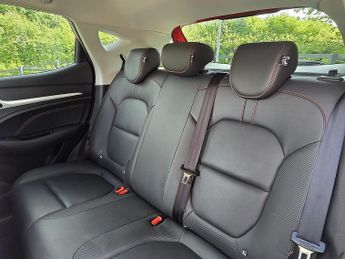 MG MG ZS 1.0 T-GDI Exclusive SUV 5dr Petrol Auto Euro 6 (111 ps)