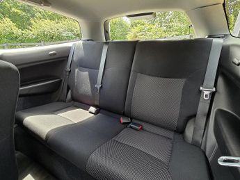 Honda Civic 1.6 i-VTEC SE Hatchback 3dr Petrol Automatic (169 g/km, 108 bhp)