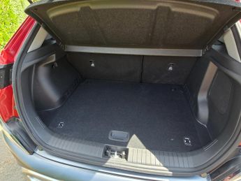 Hyundai Kona 1.6 h-GDi Premium SUV 5dr Petrol Hybrid DCT Euro 6 (s/s) (141 ps