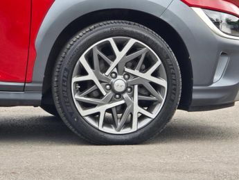 Hyundai Kona 1.6 h-GDi Premium SUV 5dr Petrol Hybrid DCT Euro 6 (s/s) (141 ps