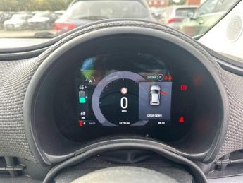 Fiat 500e 42kWh La Prima Hatchback 3dr Electric Auto (118 ps)
