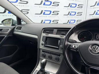 Volkswagen Golf 1.6 TDI BlueMotion Tech SE Estate 5dr Diesel DSG Euro 5 (s/s) (1