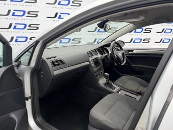 Volkswagen Golf 1.6 TDI BlueMotion Tech SE Estate 5dr Diesel DSG Euro 5 (s/s) (1