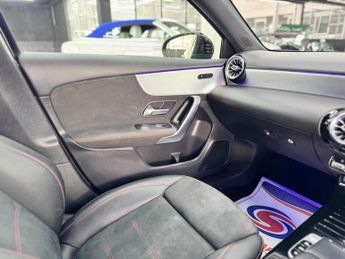 Mercedes-Benz A Class 1.3 A180 AMG Line (Premium) 7G-DCT Euro 6 (s/s) 5dr