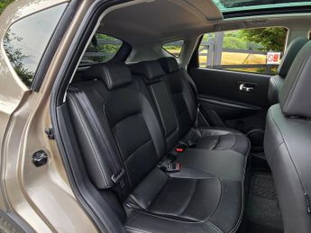 Nissan Qashqai 1.6 Tekna SUV 5dr Petrol Manual 2WD Euro 5 (117 ps)