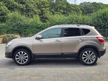 Nissan Qashqai 1.6 Tekna SUV 5dr Petrol Manual 2WD Euro 5 (117 ps)
