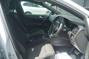 Volkswagen Golf 2.0 TSI BlueMotion Tech R Hatchback 5dr Petrol DSG 4Motion Euro 