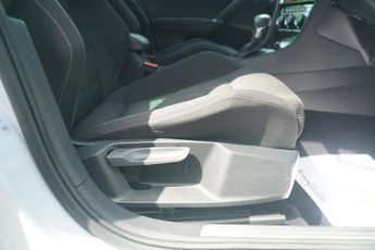 Volkswagen Golf 2.0 TSI BlueMotion Tech R Hatchback 5dr Petrol DSG 4Motion Euro 