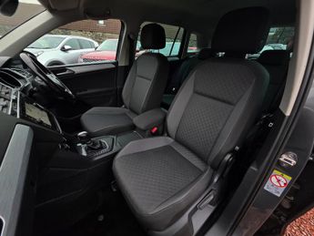 Volkswagen Tiguan 2.0 TDI Match SUV 5dr Diesel DSG Euro 6 (s/s) (150 ps)