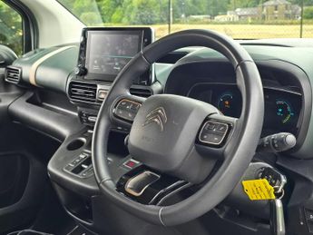 Citroen e-Berlingo 50kWh Flair XTR M MPV 5dr Electric Auto (7.4kW Charger) (136 ps)
