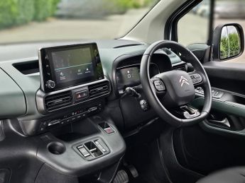 Citroen e-Berlingo 50kWh Flair XTR M MPV 5dr Electric Auto (7.4kW Charger) (136 ps)