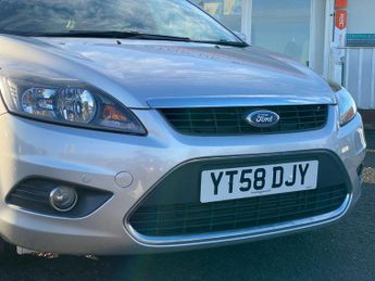 Ford Focus 2.0 TDCi DPF Titanium Powershift 5dr