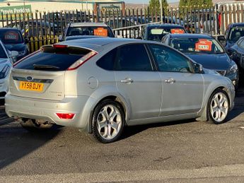 Ford Focus 2.0 TDCi DPF Titanium Powershift 5dr