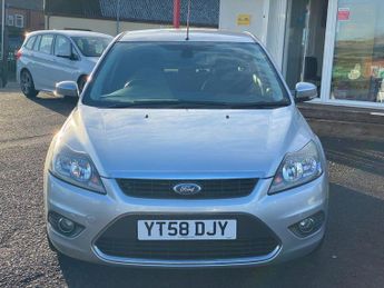 Ford Focus 2.0 TDCi DPF Titanium Powershift 5dr