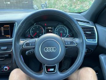Audi Q5 2.0 TDI S line Plus SUV 5dr Diesel S Tronic quattro Euro 5 (s/s)