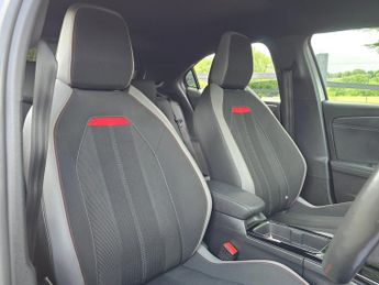 Vauxhall Mokka electric 50kWh GS SUV 5dr Electric Auto (136 ps)