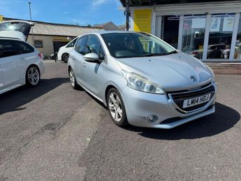 Peugeot 208 1.6 e-HDi Allure Euro 5 (s/s) 5dr