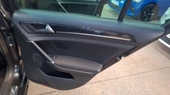 Volkswagen Golf 2.0 TDI BlueMotion Tech GTD DSG Euro 6 (s/s) 5dr