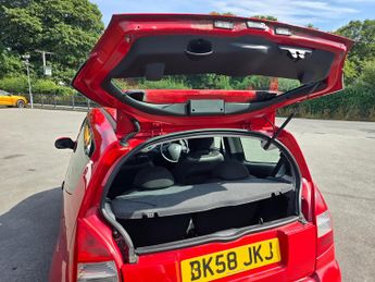 Citroen C2 1.6 16V VTR Hatchback 3dr Petrol Sensodrive Euro 4 (110 ps)