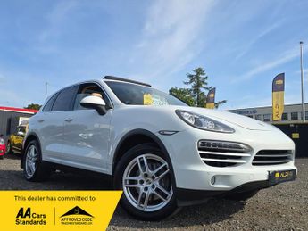 Porsche Cayenne 3.0 TD V6 SUV 5dr Diesel Tiptronic 4WD Euro 5 (s/s) (240 ps)