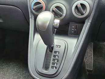 Hyundai I10 1.2 Active Hatchback 5dr Petrol Auto Euro 5 (85 bhp)