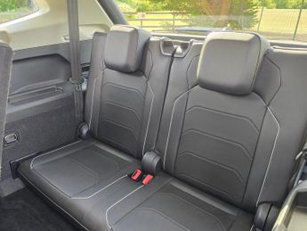 Volkswagen Tiguan Allspace 1.5 TSI Life SUV 5dr Petrol DSG Euro 6 (s/s) (150 ps)