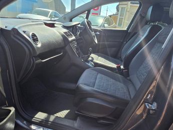 Vauxhall Meriva 1.4i Tech Line MPV 5dr Petrol Manual Euro 6 (100 ps)