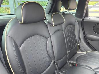 MINI Countryman 2.0 Cooper D SUV 5dr Diesel Auto ALL4 Euro 5 (112 ps)